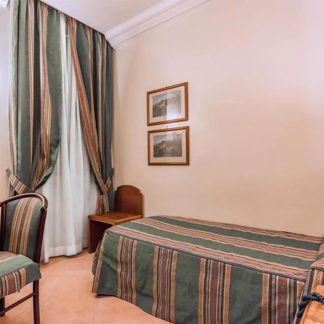 غرفة مفردة، Raeli Hotel Lazio 1/7