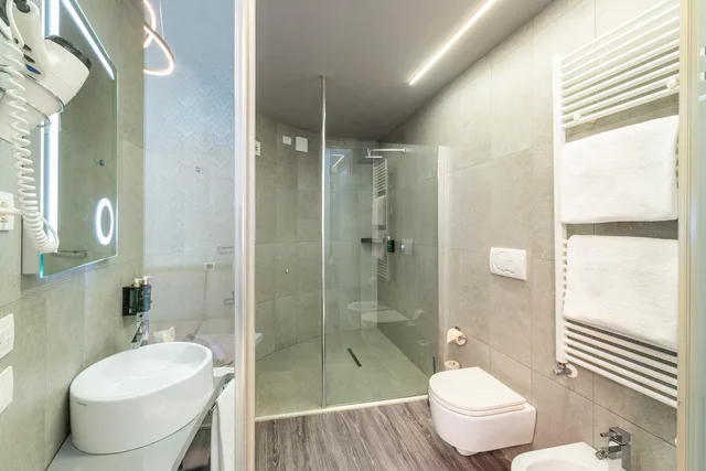 جناح جونيور في الملحق، MO.OM HOTEL 1/2