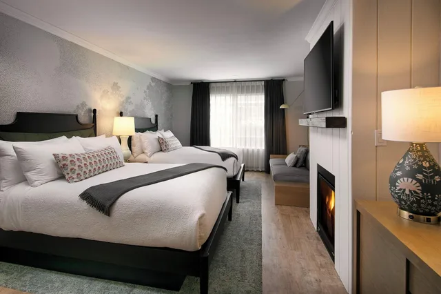 غرفة بسريرين كوين، Fireside Inn On Moonstone Beach 1/3