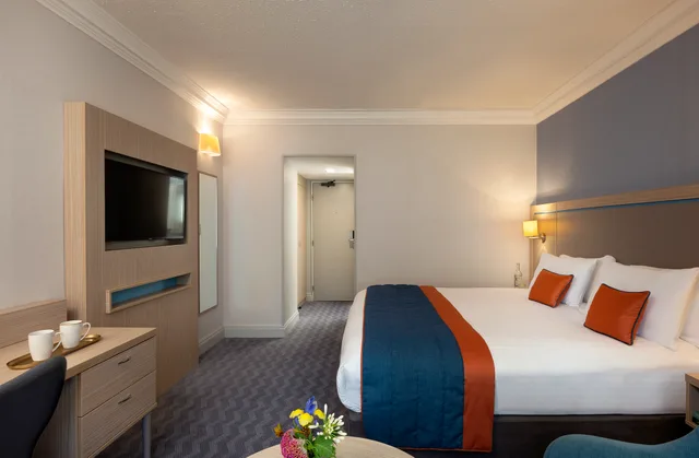 Superior, Single, Double Bed, Leonardo Royal Hotel Brighton Waterfront 1/2