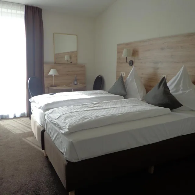 غرفة قياسية بسريرين منفصلين، Hotel Am Wall 3/10