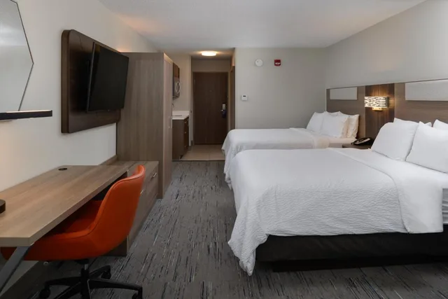جناح بسريرين كوين مع أريكة، Holiday Inn Express Hotel And Suites Marysville 7/10