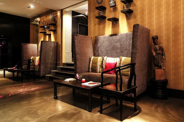 جناح جونيور مع أريكة، Eastwest Hotel 2/2