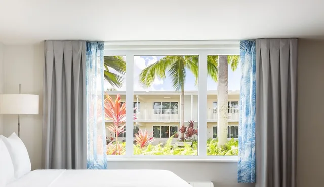 غرفة بسرير كينج بإطلالة على الحديقة، Fairfield Inn Suites Key West At the Keys Collection 9/9
