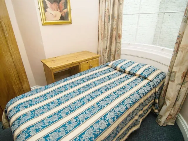 غرفة مفردة، Normandie Hotel 5/8