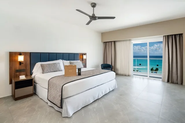 جناح إليت كلوب بسرير كينج بإطلالة على البحر، RIU Palace Kukulkan - Adults Only - All Inclusive 1/4