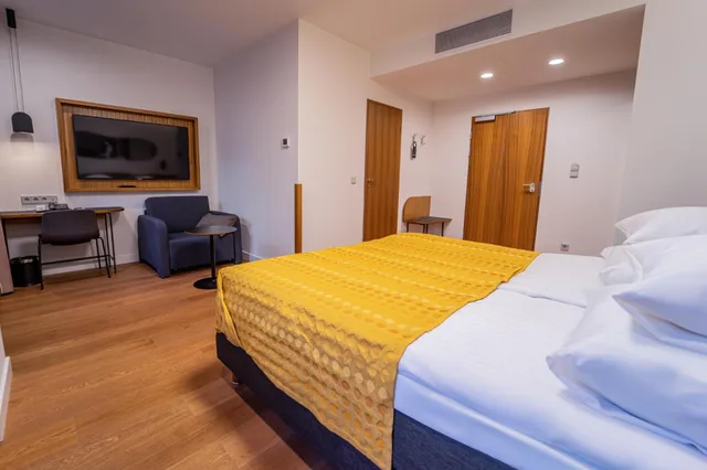 غرفة ديلوكس بسرير مزدوج أو سريرين منفصلين، Hestia Hotel Kentmanni 1/8