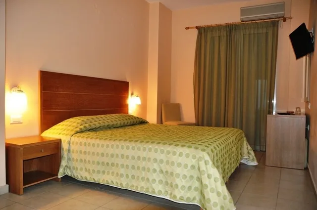 غرفة مفردة، Park Hotel 6/9