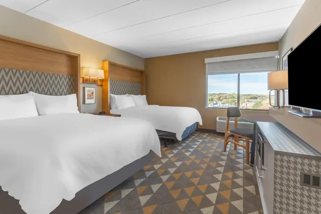 غرفة بسريرين كوين لذوي الإعاقة، HOLIDAY INN ROCKFORD 1/3