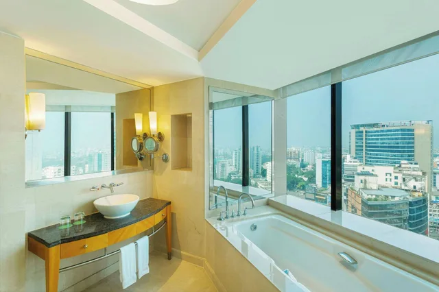 غرفة ديلوكس بسرير كينج بإطلالة على المدينة، The Westin Dhaka 5/5