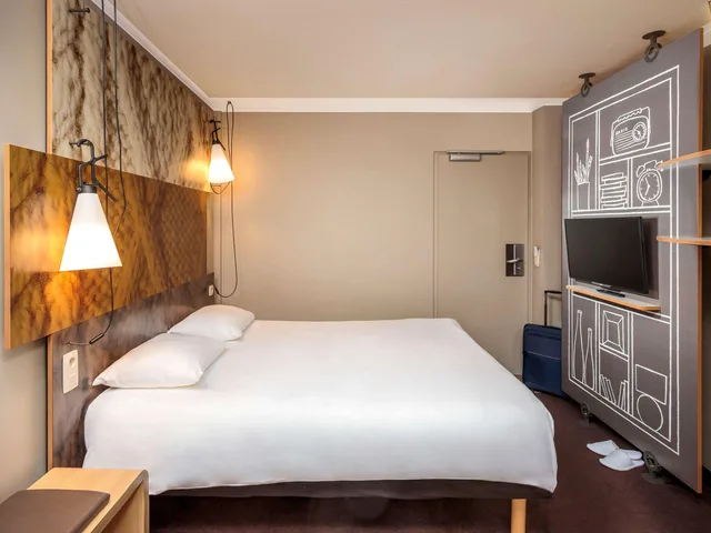 Sweet, Triple، Hotel ibis Brussels City Centre 1/9
