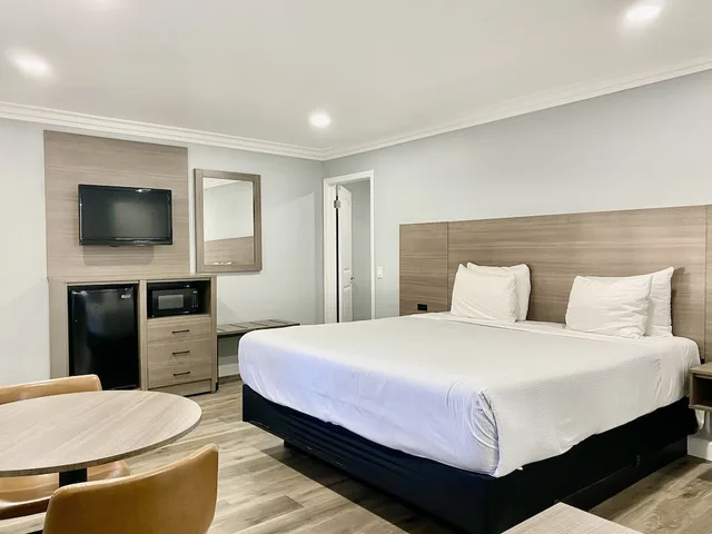 جناح أساسي بسريرين كينج بغرفتي نوم، Lone Oak Lodge 3/10