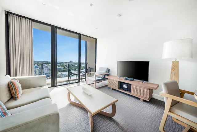 Oaks Redcliffe Mon Komo Suites, North Lakes, Narangba 58/77