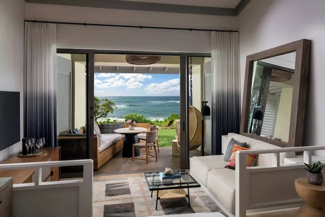 Club, Bungalow, 2 Queen Beds, Ocean Front, Patio، The Ritz-Carlton O ahu, Turtle Bay 4/7