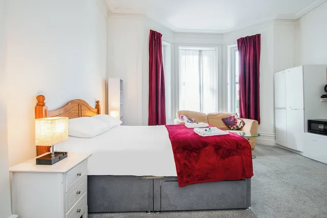 غرفة قياسية مزدوجة، OYO The Lodge Bournemouth 9/9