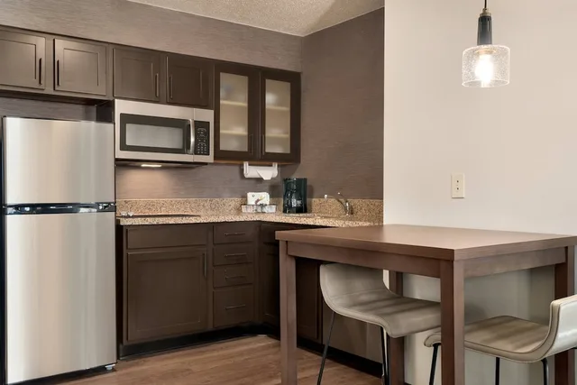 Studio, King Bed, Residence Inn By Marriott West Springfield 5/5