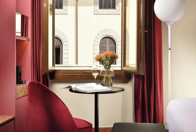 غرفة كلاسيكية بسرير كينج، Floren Luxury Hotel 9/9