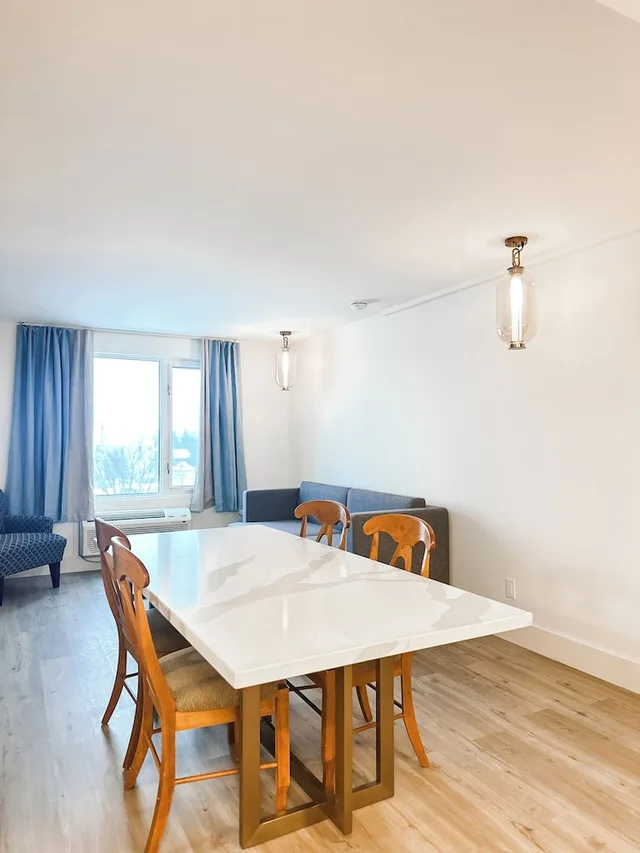 1 Bedroom, Efficiency, Suite, King Bed, Sofa، Living Stone Golf Resort 2/3