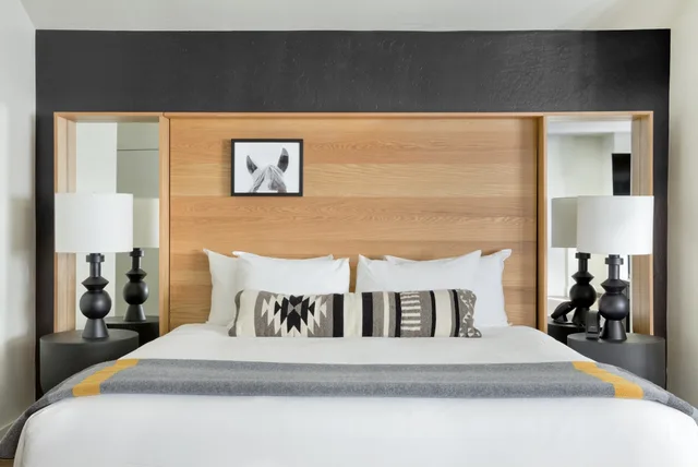 Ramble, Standard, King Bed، Continuum Hotel 1/2