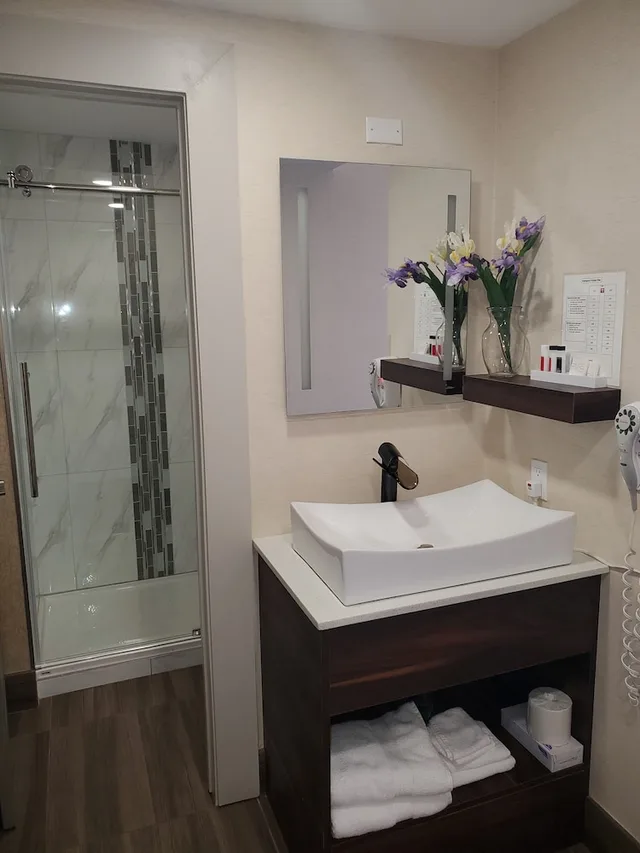 جناح بسرير كينج، Baymont by Wyndham Medicine Hat 7/10