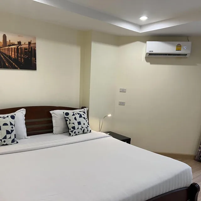 غرفة ديلوكس بسرير مزدوج بشرفة، V Check Inn Sukhumvit 22 1/10