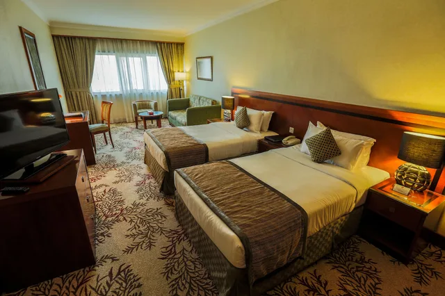غرفة تنفيذية بسريرين منفصلين، Ramee Royal Hotel 1/4