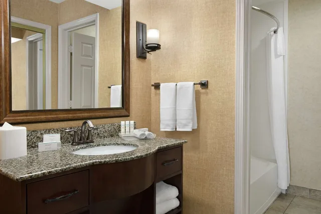 2 Bedrooms, Suite, 1 King or 2 Queen Beds، Homewood Suites By Hilton Syracuse Liverpool 8/8
