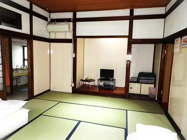 غرفة يابانية، Yamamoto Ryokan 3/6