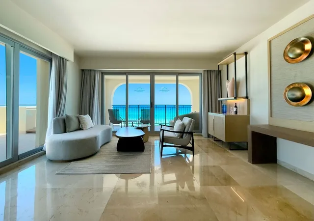 Royal, Grand, Suite, Hot Tub, Grand Park Royal Cancun All Inclusive 3/4