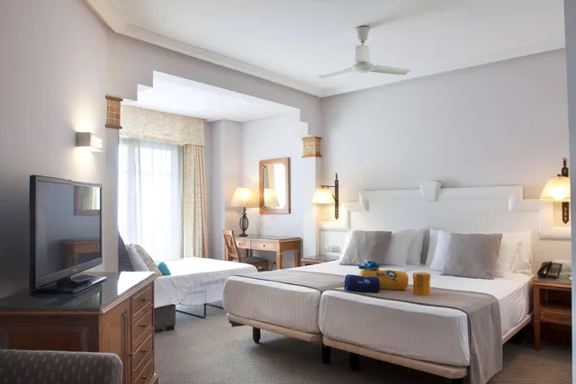 غرفة عائلية، Melia Atlantico Isla Canela 7/10