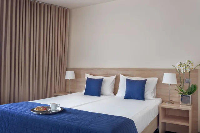 Room, Twin Beds, Rail View، Molo Hotel 2/6