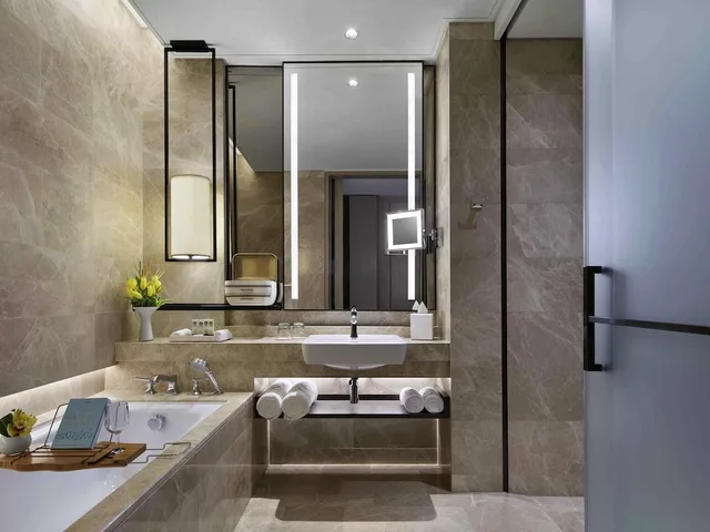 Heritage, Luxury, King Bed, with View, Club Lounge Access, High Floor، Sofitel Singapore City Centre 3/5