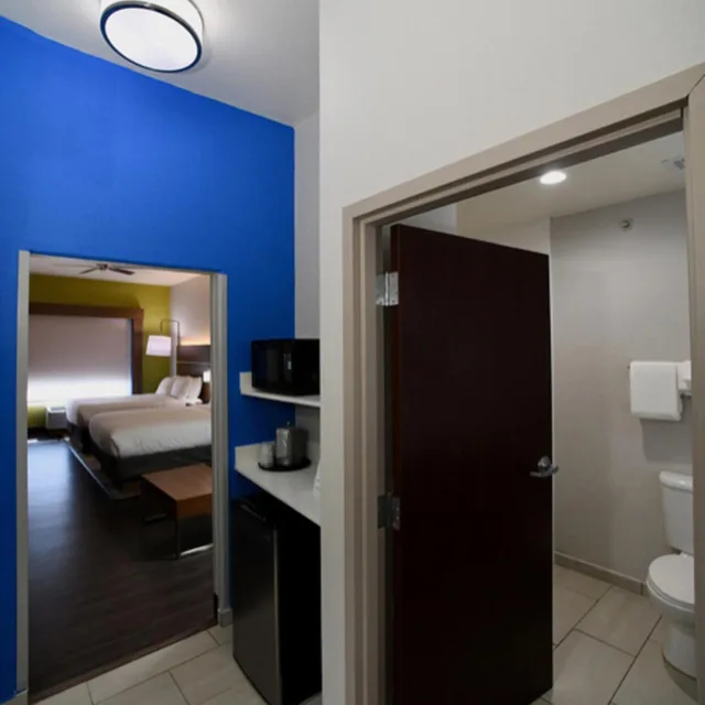 غرفة تنفيذية بسريرين كوين، Holiday Inn Express Hotel & Suites Seguin 4/5