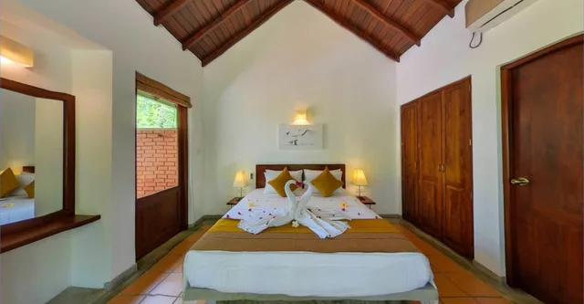 فيلا بسرير كينج وسريرين منفصلين، Ehalagala Lake Resort 1/3