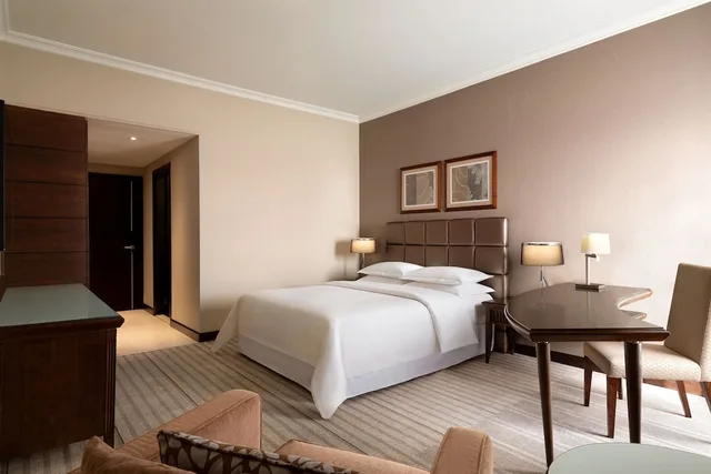 غرفة كلاسيكية بسرير كوين، فندق وأبراج شيراتون الرياض(Sheraton Riyadh Hotel And Towers) 1/7