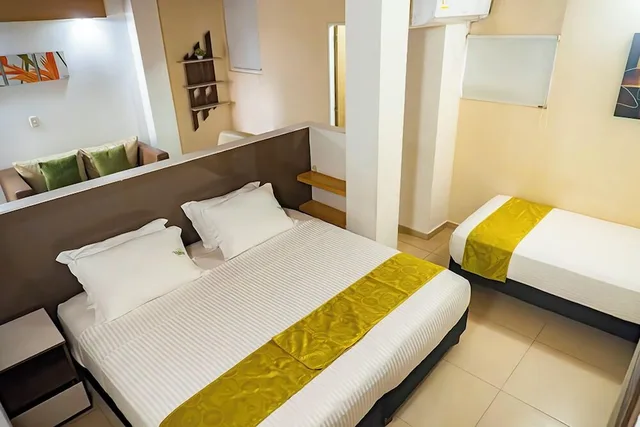 غرفة أساسية ثلاثية بثلاثة أسرّة، Waira Suites Hotel 5/6