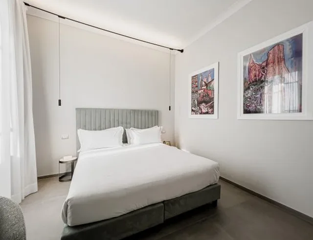 غرفة ديلوكس بسرير مزدوج، Albergo Duomo 2/8
