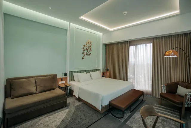 غرفة قياسية بسريرين منفصلين، Luwansa Hotel and Convention Center 2/2