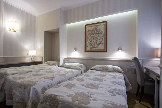 Room, Triple, 1 Double and 1 Single Bed, Flora Hotel Milan 3/10