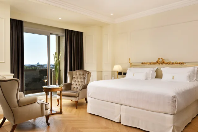 جناح جونيور تنفيذي بإطلالة على المتنزه، Parco Dei Principi Grand Hotel & Spa 2/2