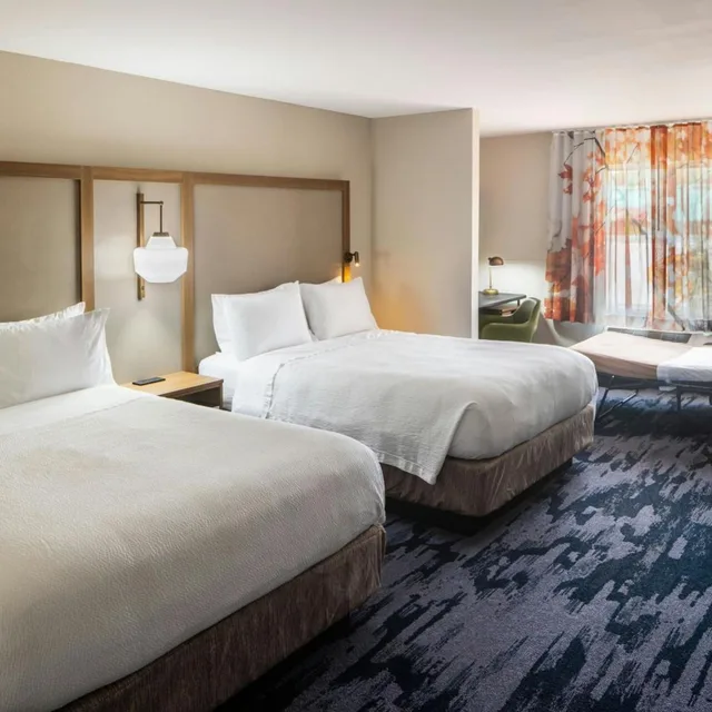 جناح بسرير كوين، Fairfield Inn by Marriott Richmond 1/2