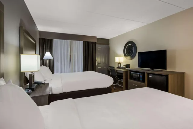 غرفة بسريرين مزدوجين، Quality Inn Asheville Airport 3/4