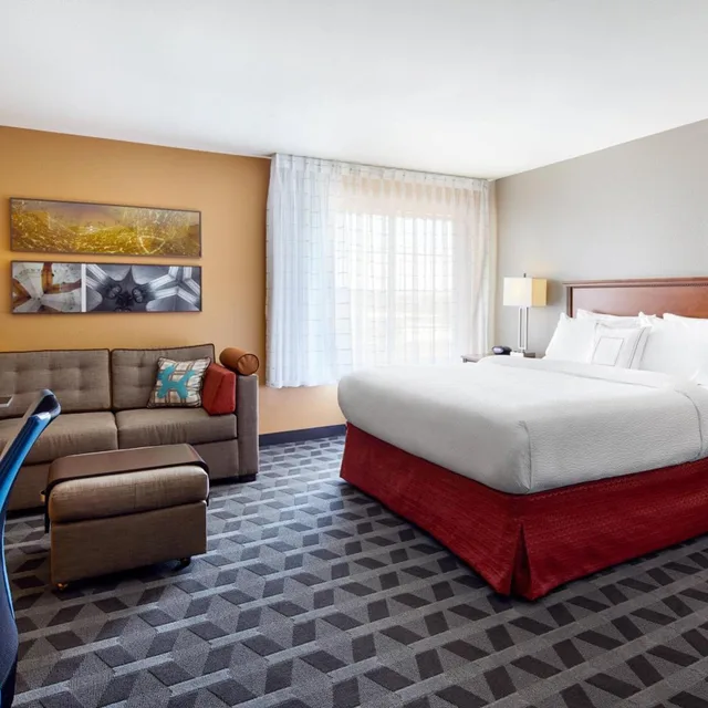 استوديو سوبيريور بسرير كينج مع أريكة، TownePlace Suites Midland 1/8
