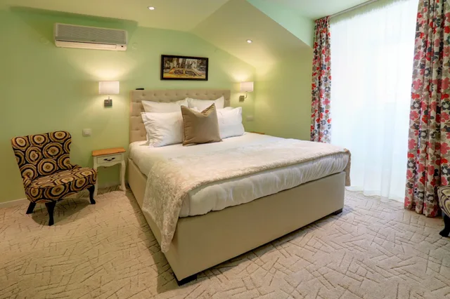 غرفة قياسية بسرير كوين بحمام خاص، City Boutique Inn 2/7