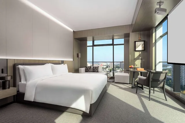 Grand, King Bed, Lake View, Wyndham Grand Chengdu East 2/4