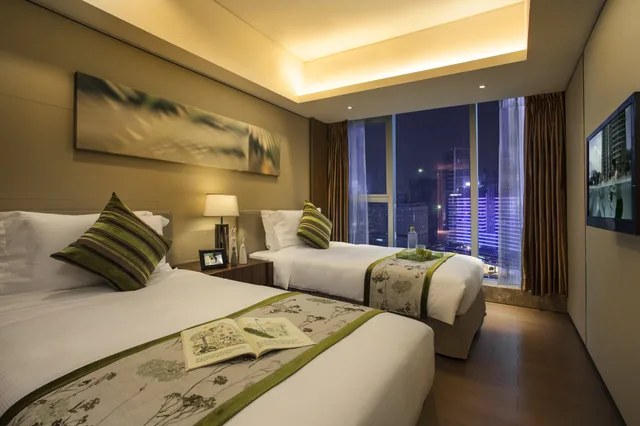 غرفة بريميير بـ3 غرف نوم، Ascott IFC Guangzhou 1/2
