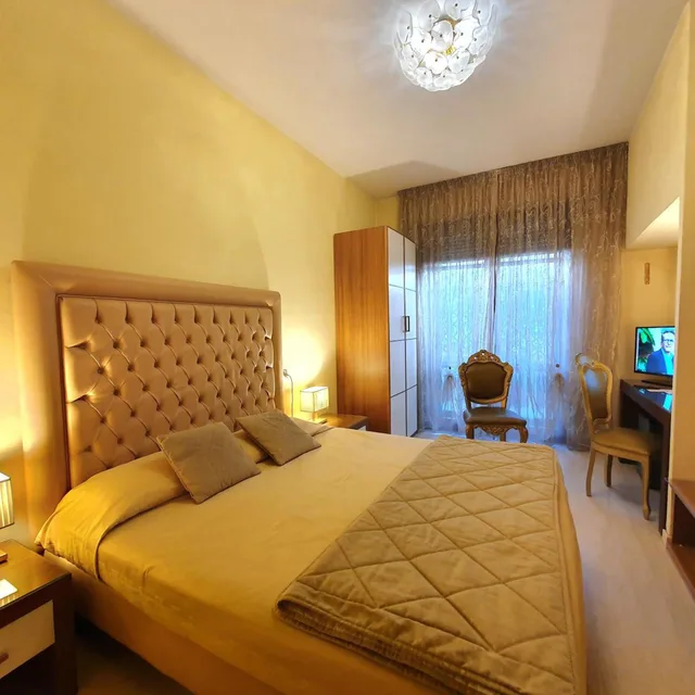 غرفة سوبيريور بسرير كينج، Hotel Continentale 1/10