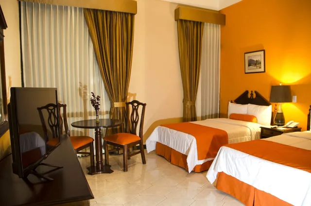 غرفة قياسية بسريرين مزدوجين، Hotel Royal Palace 2/4