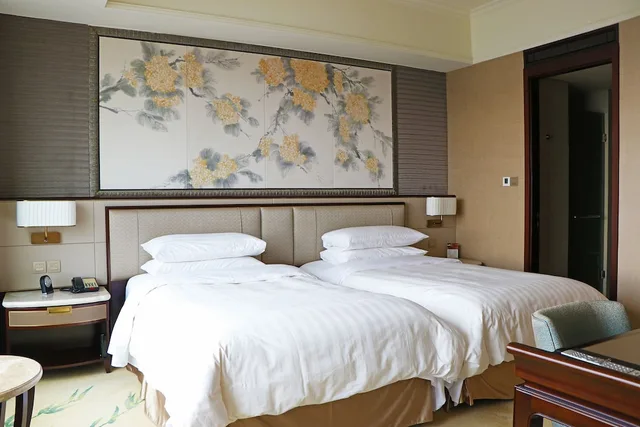 غرفة ديلوكس بسريرين منفصلين بإطلالة على البحيرة، Shangri-La Yangzhou 1/2