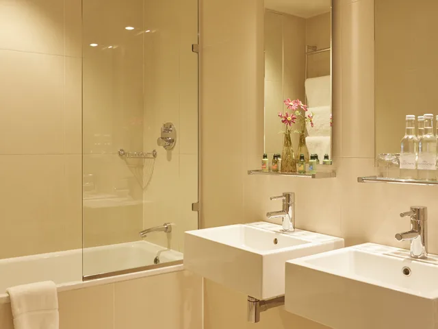 Georgian, Double Bed، Durrants Hotel 2/2